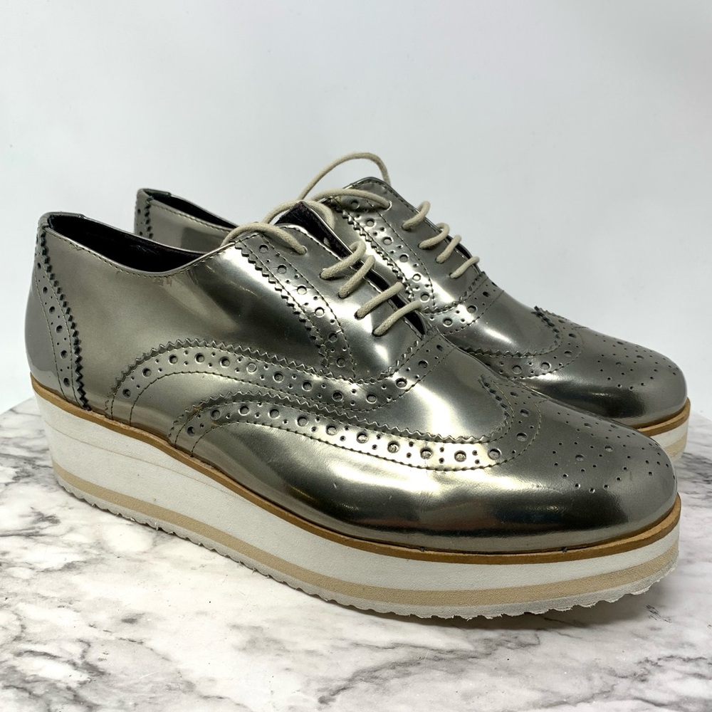 Contigo Italy Patent Leather Platform WingTip Oxfords 38 Metallic Minimalist